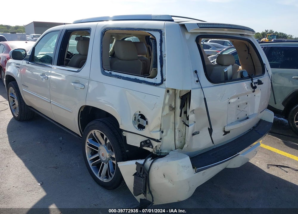2012 CADILLAC ESCALADE PREMIUM VIN: 1GYS3CEF2CR311695