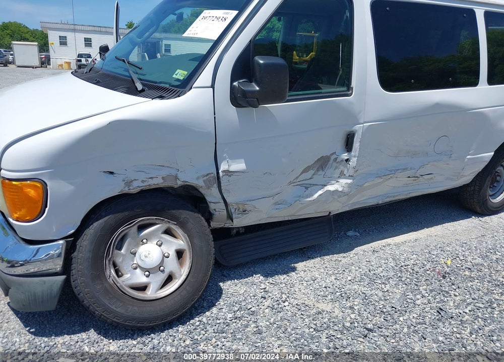 2004 FORD E-350 SUPER DUTY XL/XLT VIN: 1FBSS31LX4HB03225