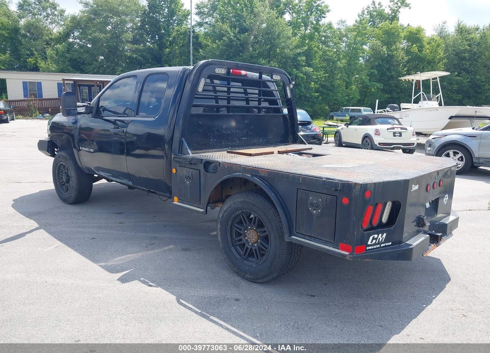 2007 CHEVROLET SILVERADO 2500HD WORK TRUCK VIN: 1GCHK29K17E598500