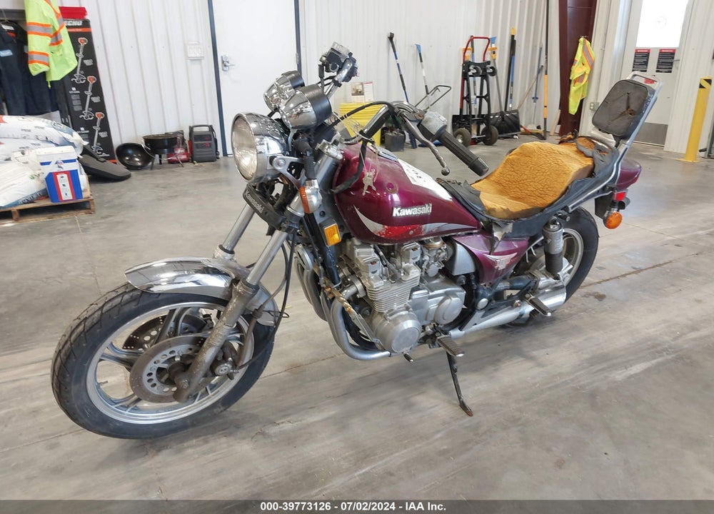 1985 KAWASAKI ZN700 VIN: JKAZN6A13FA005094