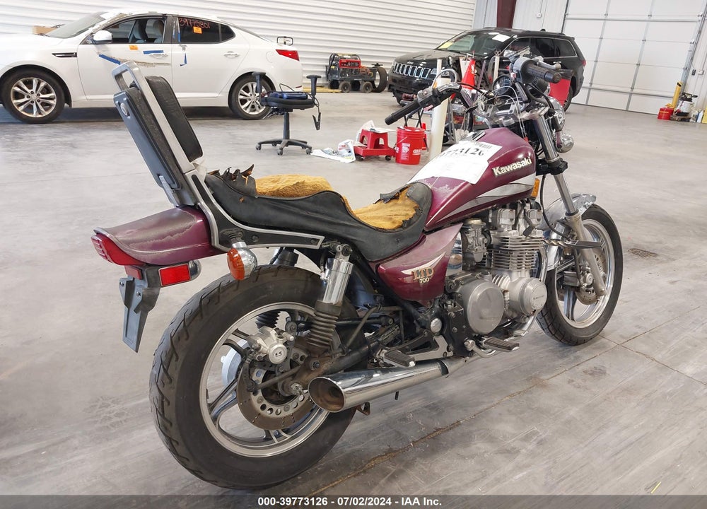 1985 KAWASAKI ZN700 VIN: JKAZN6A13FA005094