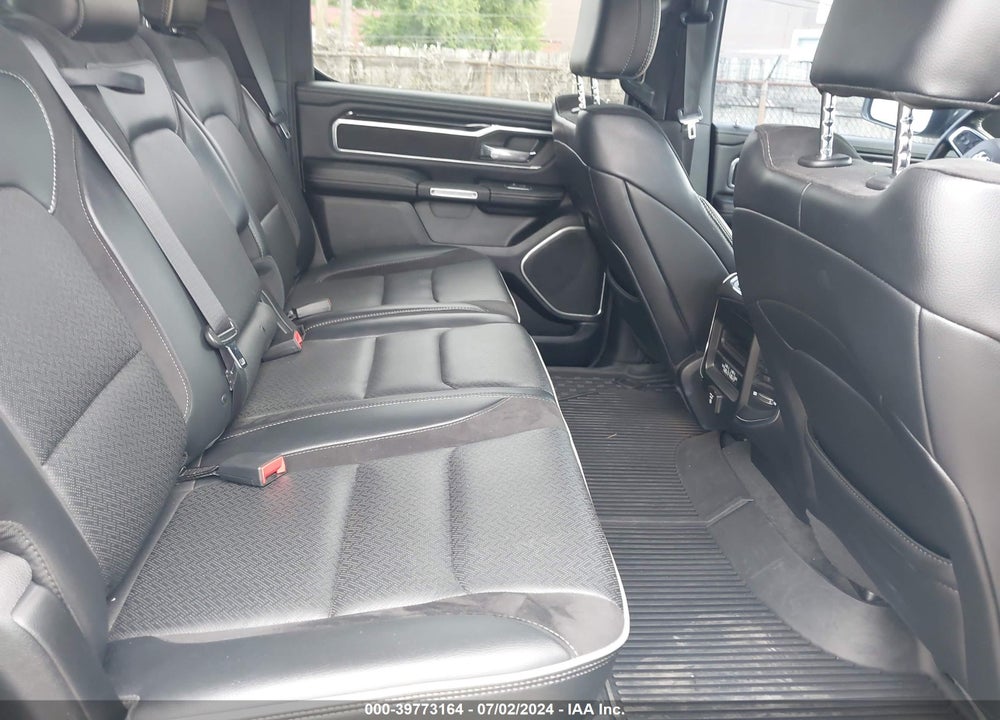 2021 RAM 1500 LAIE  4X4 5'7 BOX VIN: 1C6SRFJT0MN757992