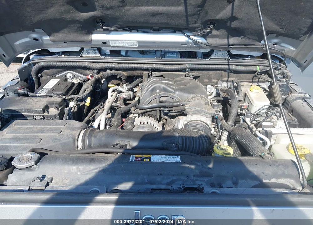 2014 JEEP WRANGLER UNLIMITED SAHARA VIN: 1C4BJWEG7EL271948