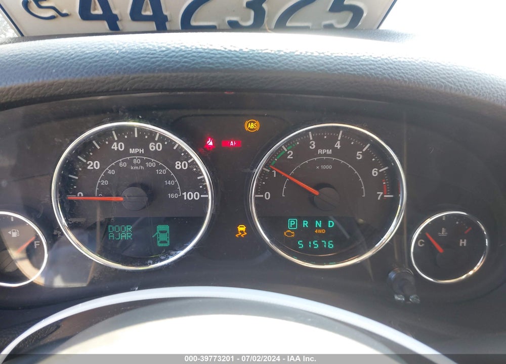 2014 JEEP WRANGLER UNLIMITED SAHARA VIN: 1C4BJWEG7EL271948