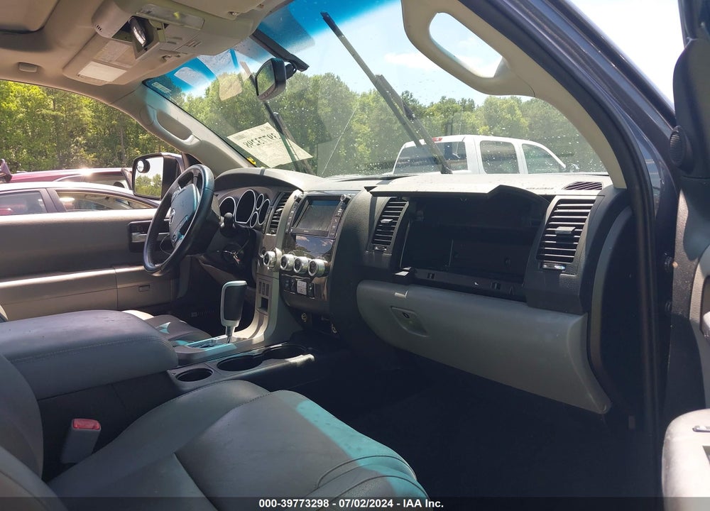 2013 TOYOTA SEQUOIA VIN: 5TDJY5G14DS089065