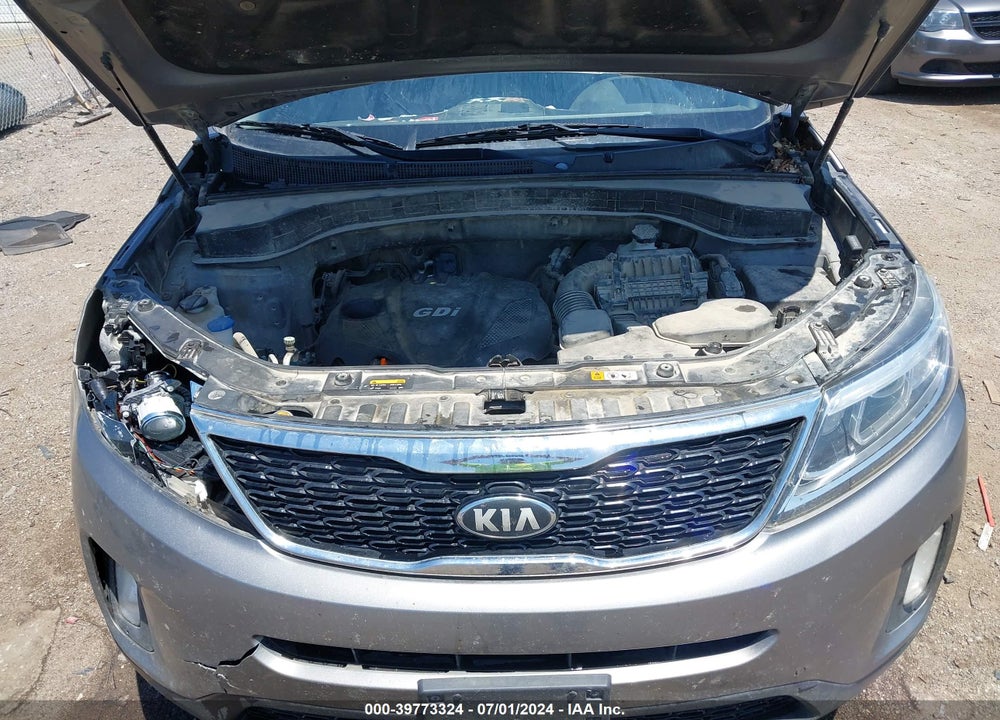 2014 KIA SORENTO LX VIN: 5XYKT4A65EG463599