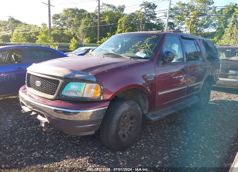 2000 FORD EXPEDITION XLT VIN: 1FMRU1664YLA30461