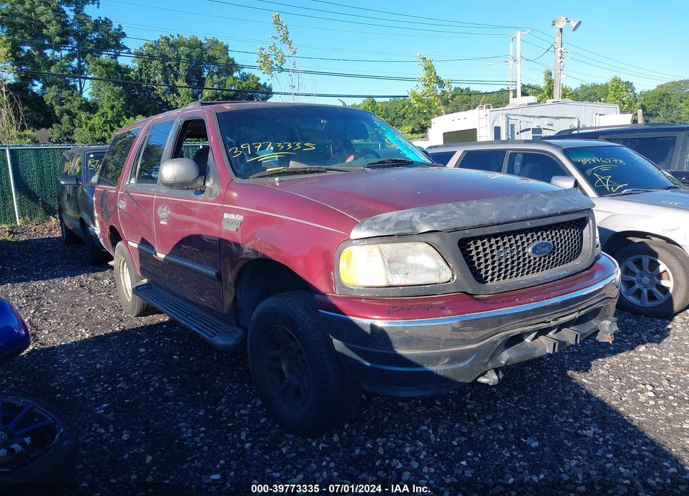 2000 FORD EXPEDITION XLT VIN: 1FMRU1664YLA30461