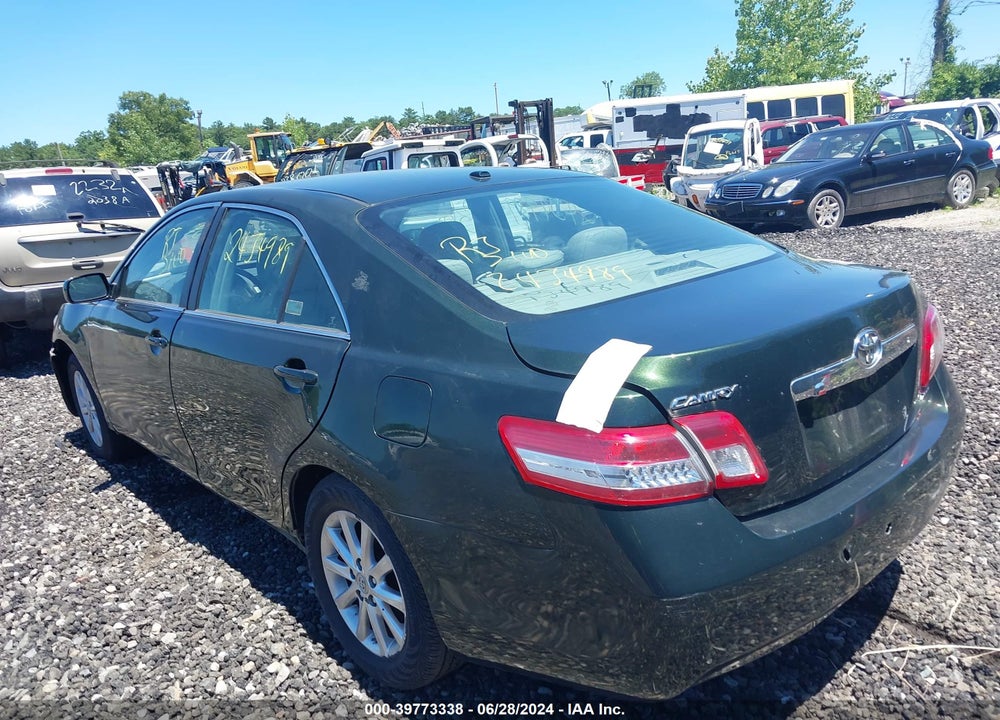 2010 TOYOTA CAMRY XLE VIN: 4T4BF3EK9AR062656