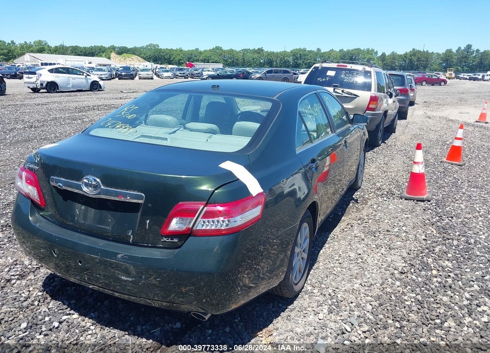2010 TOYOTA CAMRY XLE VIN: 4T4BF3EK9AR062656