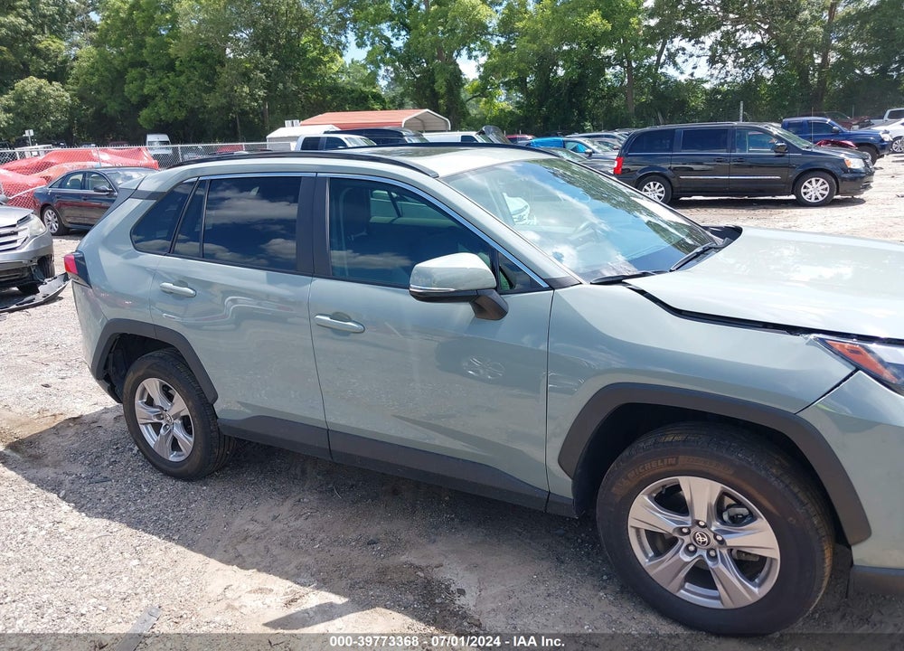 2022 TOYOTA RAV4 XLE VIN: 2T3W1RFV7NW236422