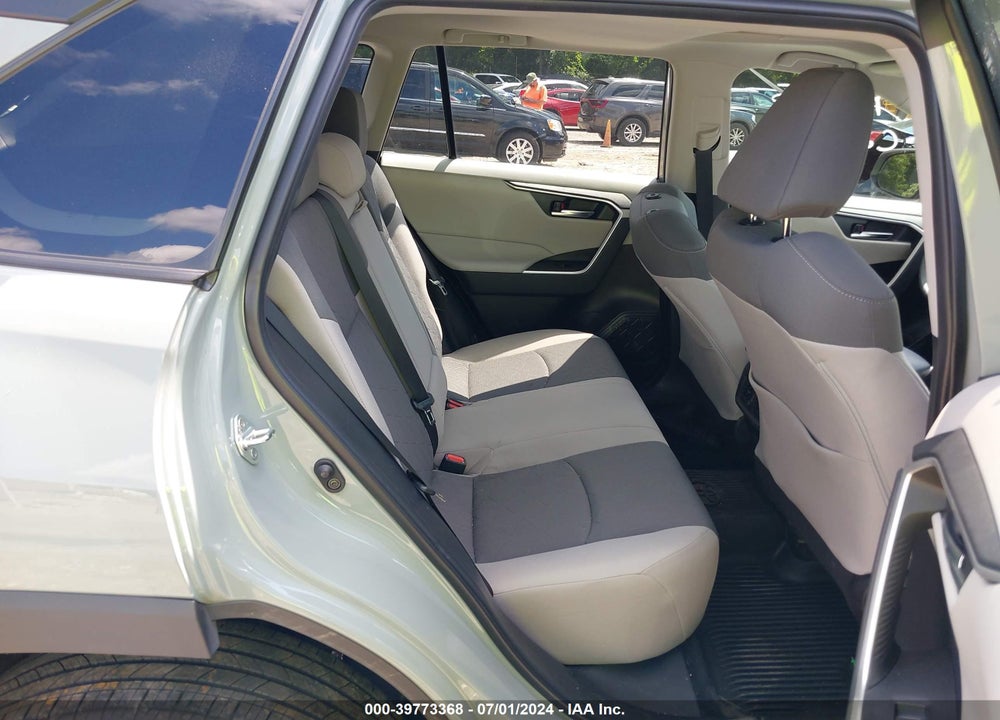 2022 TOYOTA RAV4 XLE VIN: 2T3W1RFV7NW236422