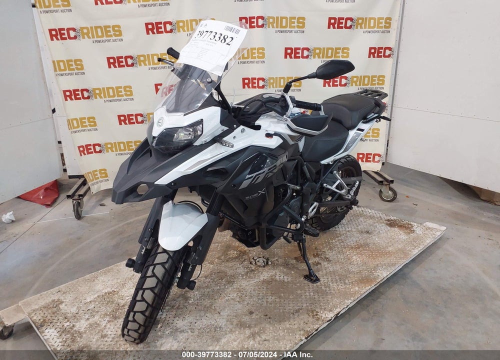 2020 BENELLI TREK 502X VIN: LBBPHF056NBD28196