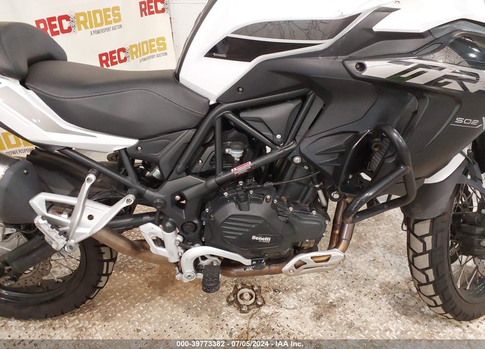 2020 BENELLI TREK 502X VIN: LBBPHF056NBD28196