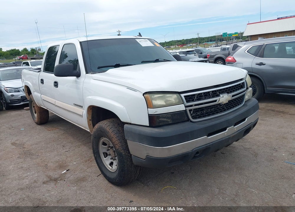 2007 CHEVROLET SILVERADO 2500HD CLASSIC LT1 VIN: 1GCHK23UX7F112092