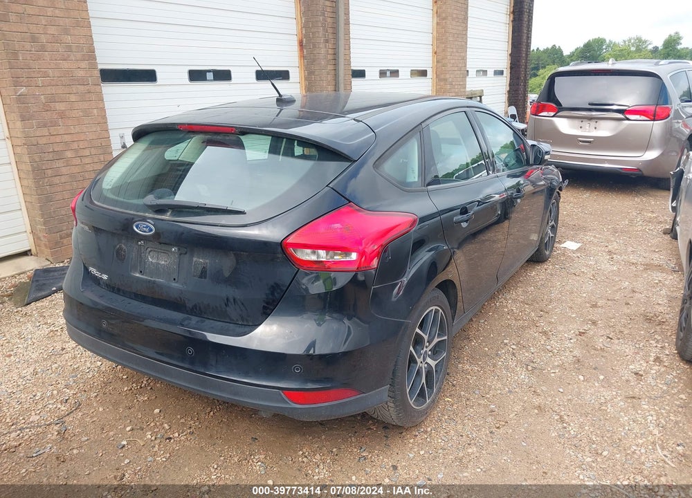 2017 FORD FOCUS SEL VIN: 1FADP3M28HL345688