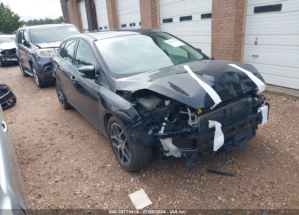 2017 FORD FOCUS SEL VIN: 1FADP3M28HL345688