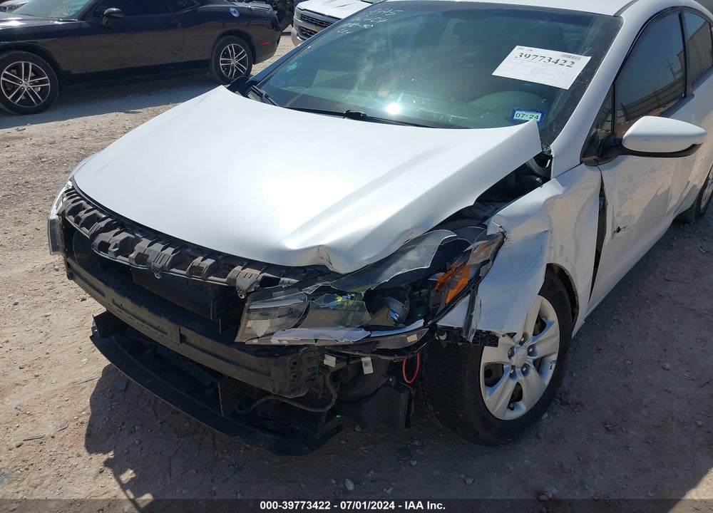 2018 KIA FORTE LX VIN: 3KPFL4A74JE209495