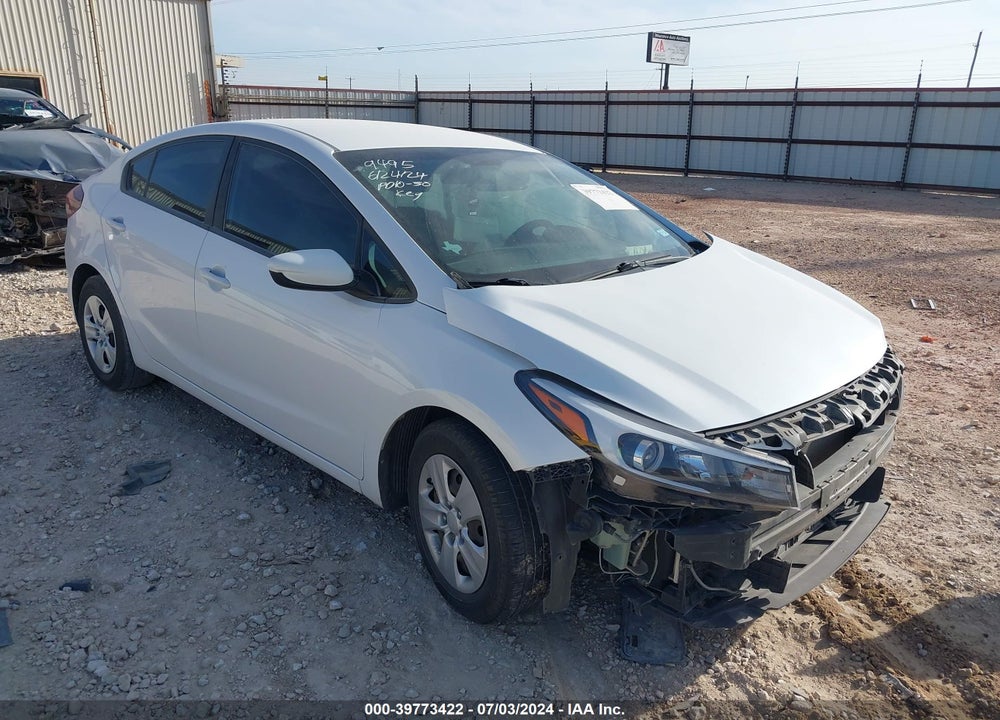 2018 KIA FORTE LX VIN: 3KPFL4A74JE209495