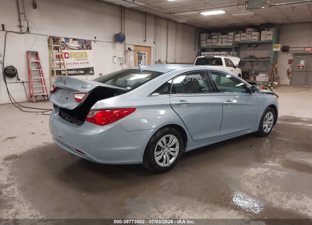 2011 HYUNDAI SONATA VIN: 5NPEB4AC6BH156002