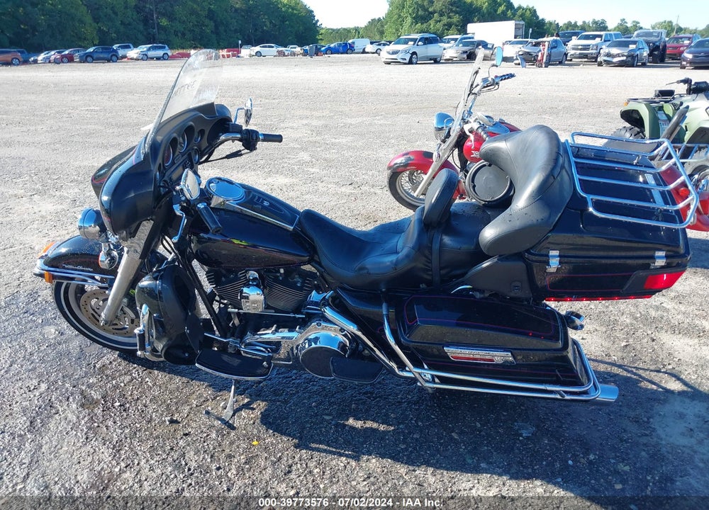2007 HARLEY-DAVIDSON FLHTCUI VIN: 1HD1FC4137Y682941