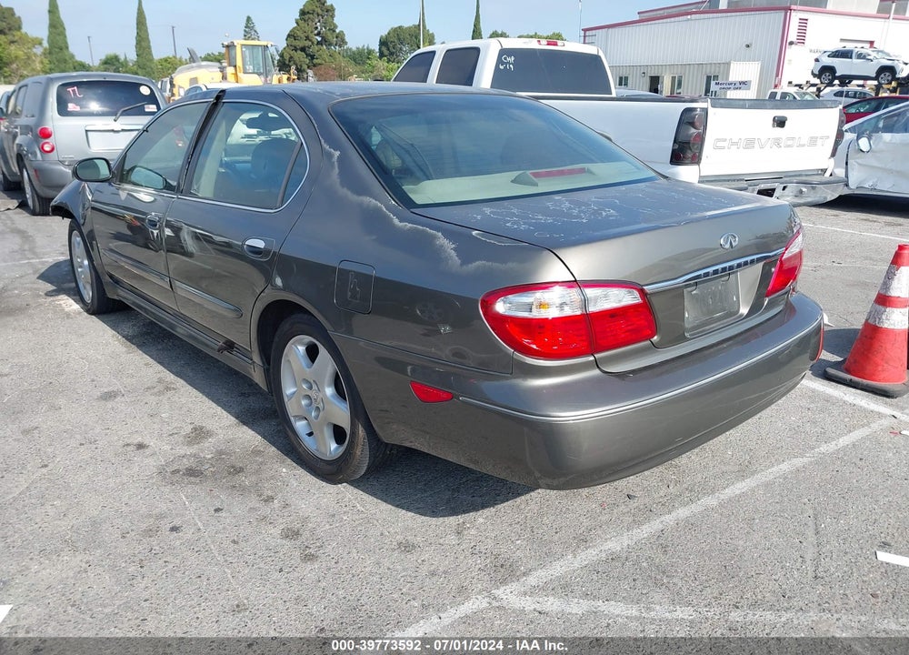 2001 INFINITI I30 TOURING VIN: JNKCA31A81T028646