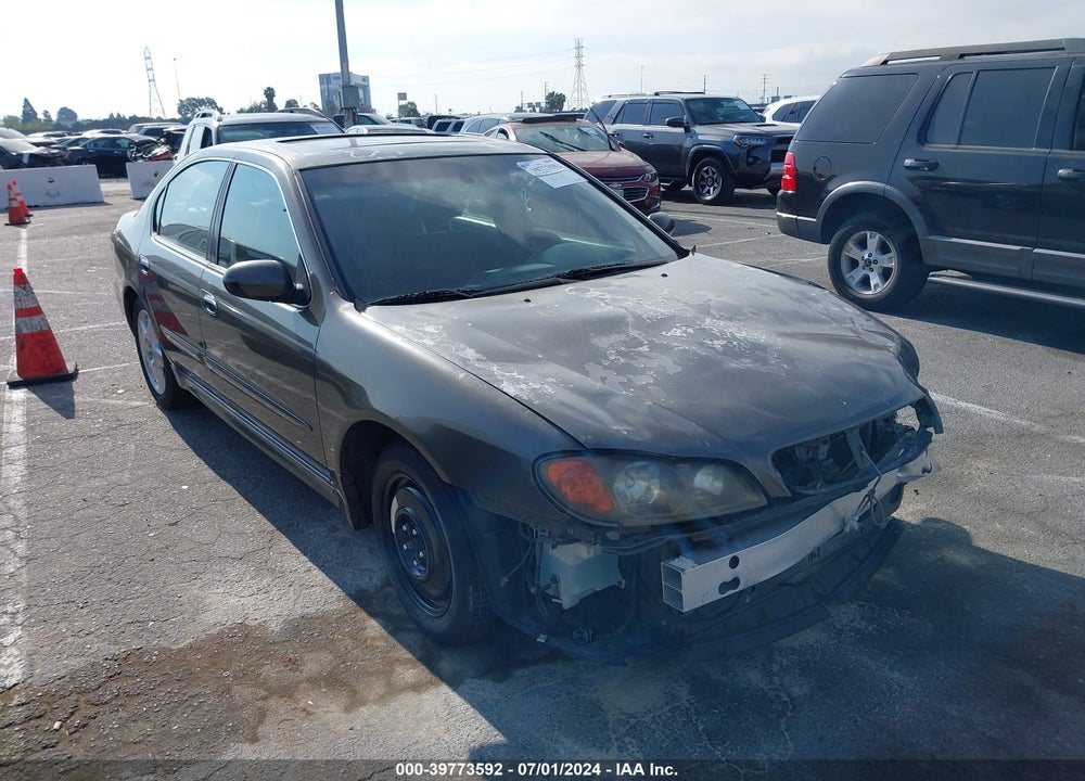 2001 INFINITI I30 TOURING VIN: JNKCA31A81T028646