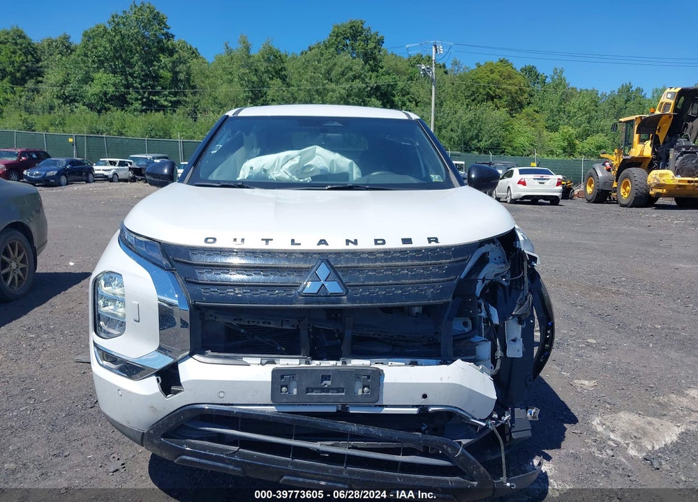 2023 MITSUBISHI OUTLANDER VIN: JA4J4UA82PZ017497