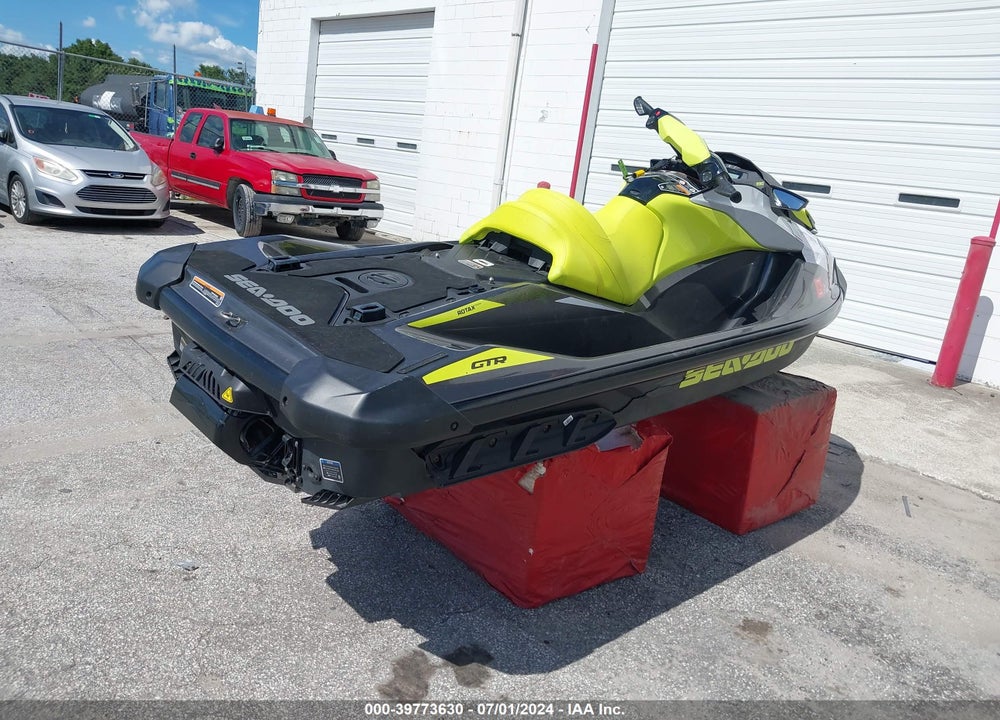 2021 SEADOO GTR 230 VIN: YDV07001I021