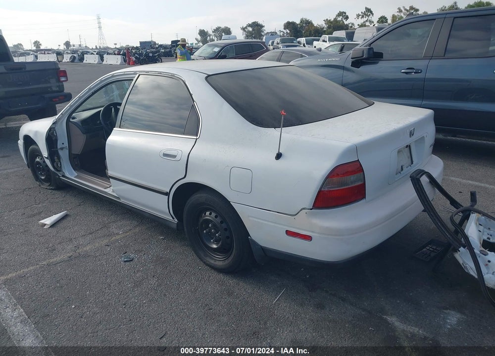 1994 HONDA ACCORD LX VIN: JHMCD5646RC003598
