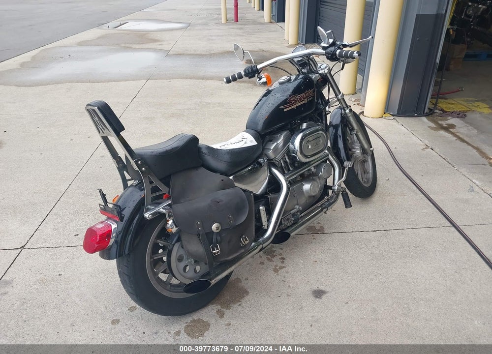 1998 HARLEY-DAVIDSON XL883 HUGGER VIN: 1HD4CEM19WY210503