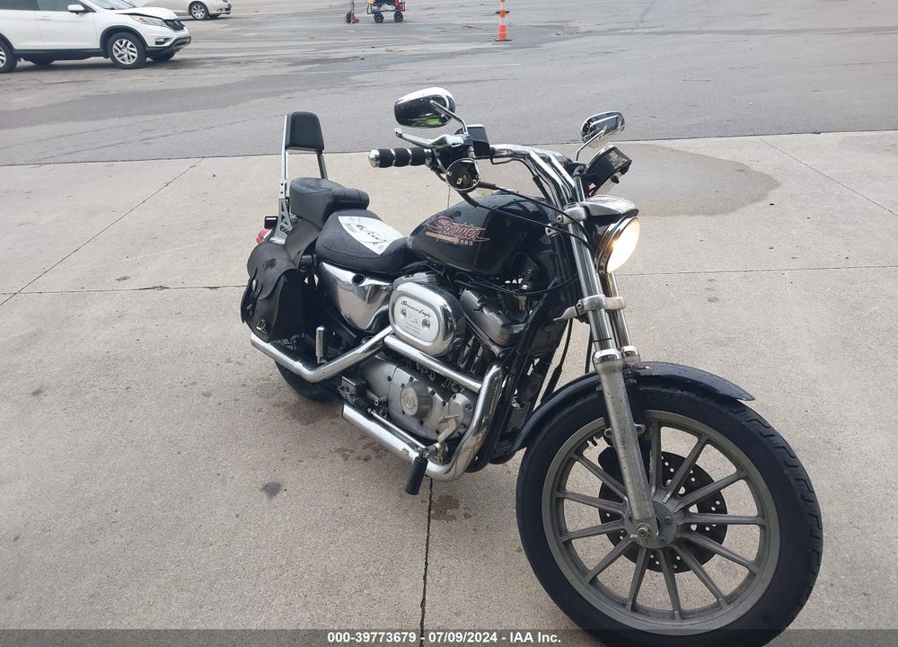 1998 HARLEY-DAVIDSON XL883 HUGGER VIN: 1HD4CEM19WY210503