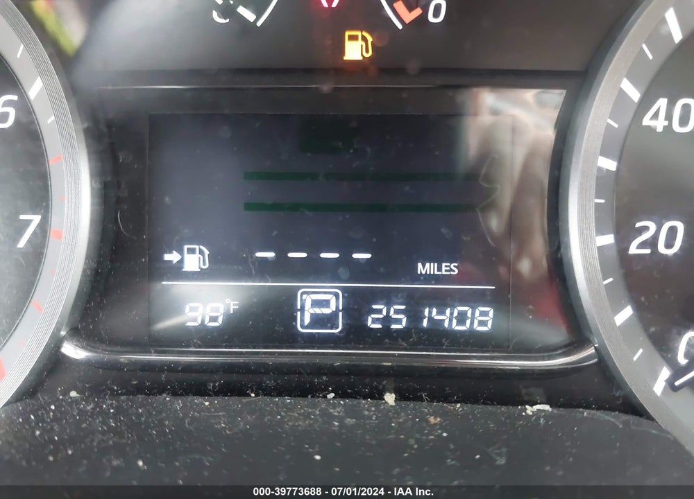 2013 NISSAN SENTRA SL VIN: 3N1AB7AP1DL693420