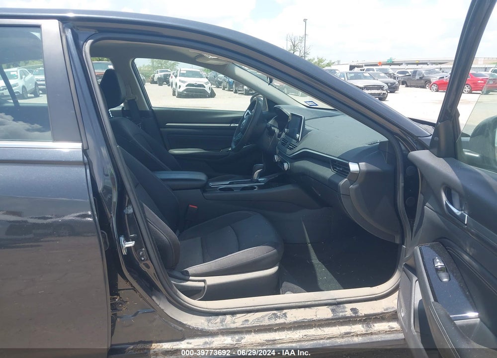 2021 NISSAN ALTIMA SV FWD VIN: 1N4BL4DV8MN332473