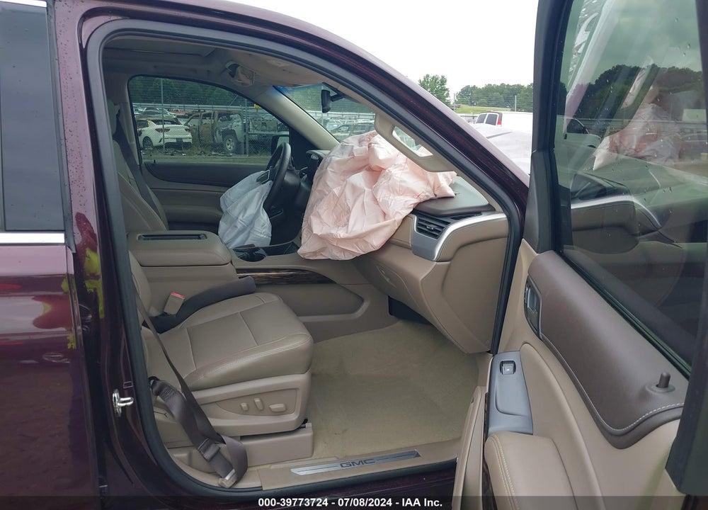 2017 GMC YUKON XL SLT VIN: 1GKS2GKC0HR335824