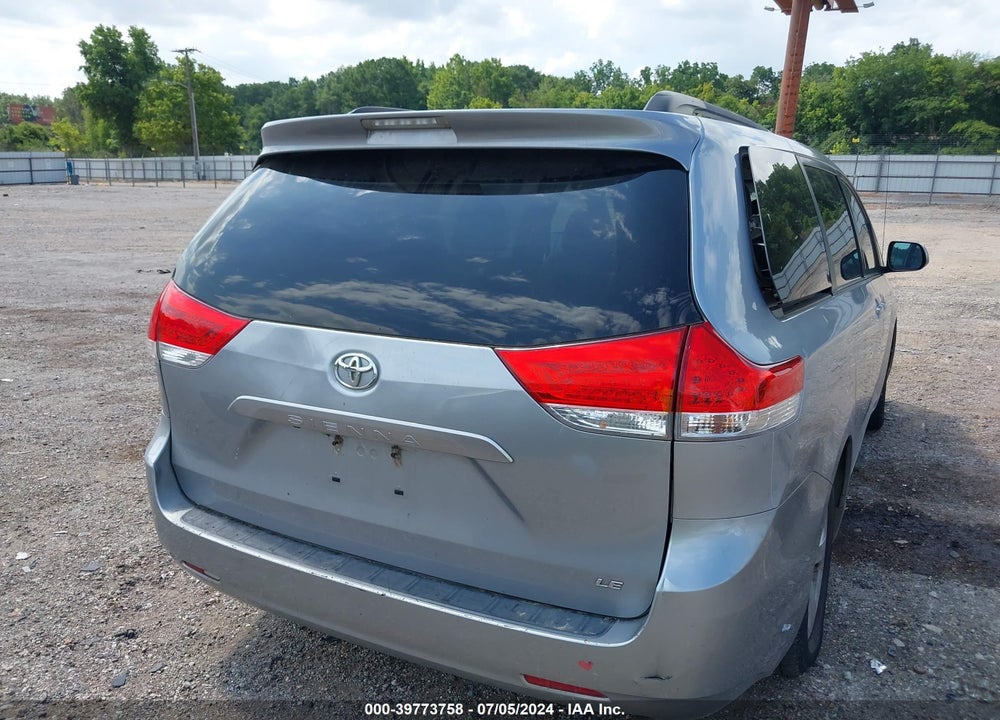 2011 TOYOTA SIENNA LE V6 AUTO ACCESS SEAT VIN: 5TDKK3DC4BS080170
