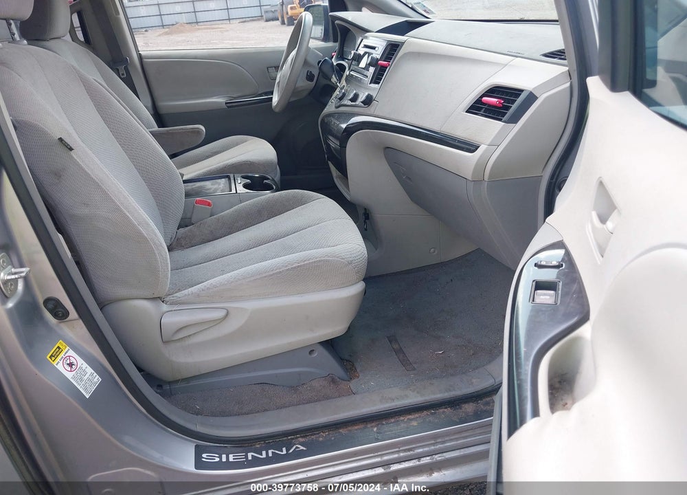 2011 TOYOTA SIENNA LE V6 AUTO ACCESS SEAT VIN: 5TDKK3DC4BS080170