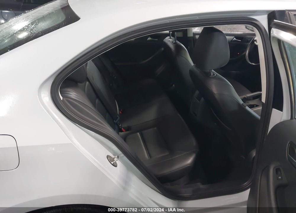 2017 VOLKSWAGEN JETTA 1.4T SE VIN: 3VWDB7AJ2HM346827