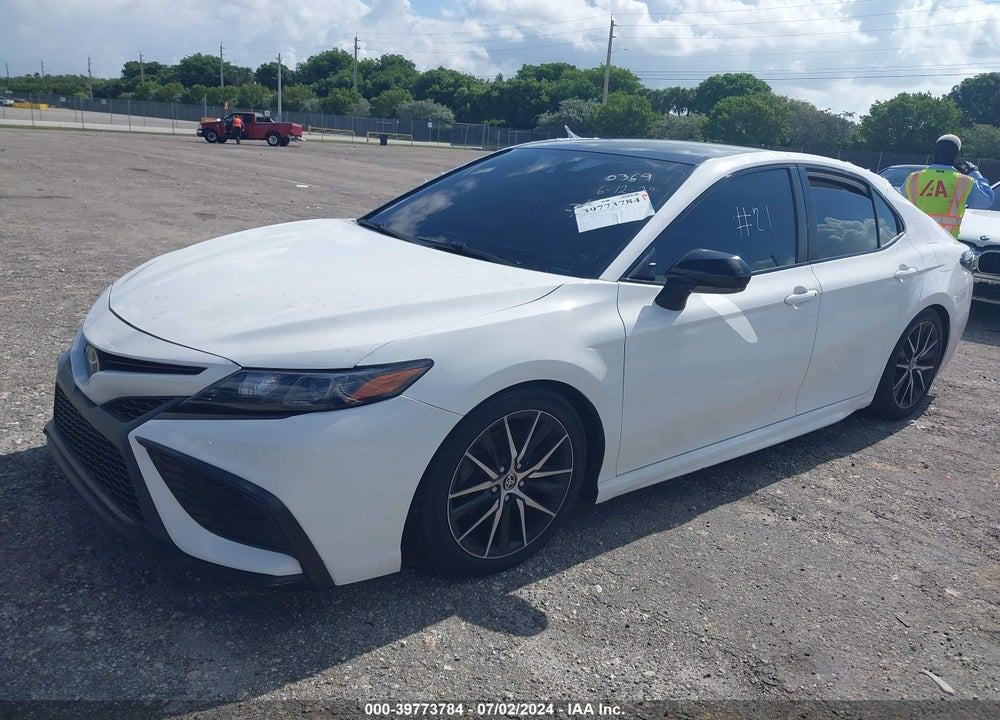 2021 TOYOTA CAMRY SE VIN: 4T1T11AK4MU490369