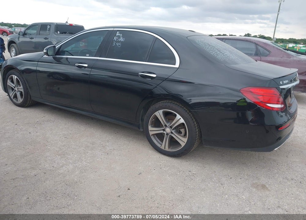 2017 MERCEDES-BENZ E 300 VIN: WDDZF4JB2HA052660