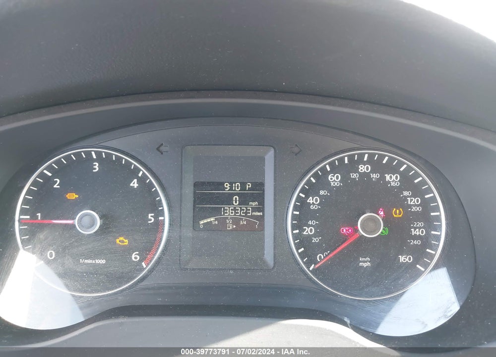 2014 VOLKSWAGEN JETTA 2.0L TDI VIN: 3VWLL7AJ4EM272864