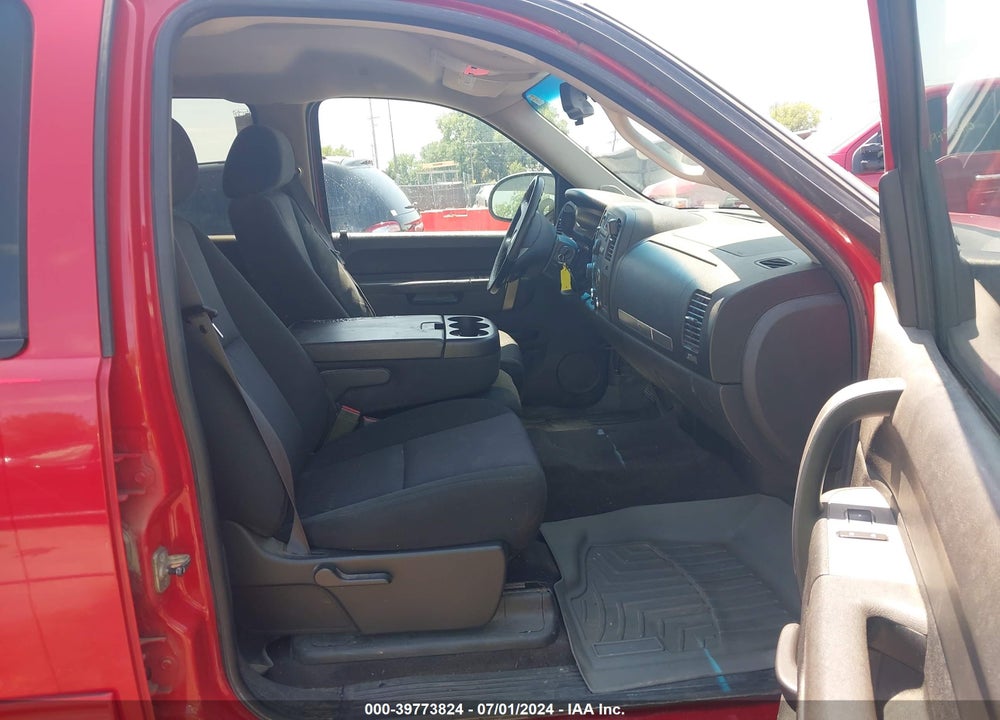 2011 CHEVROLET SILVERADO 1500 LT VIN: 3GCPKSE32BG254508