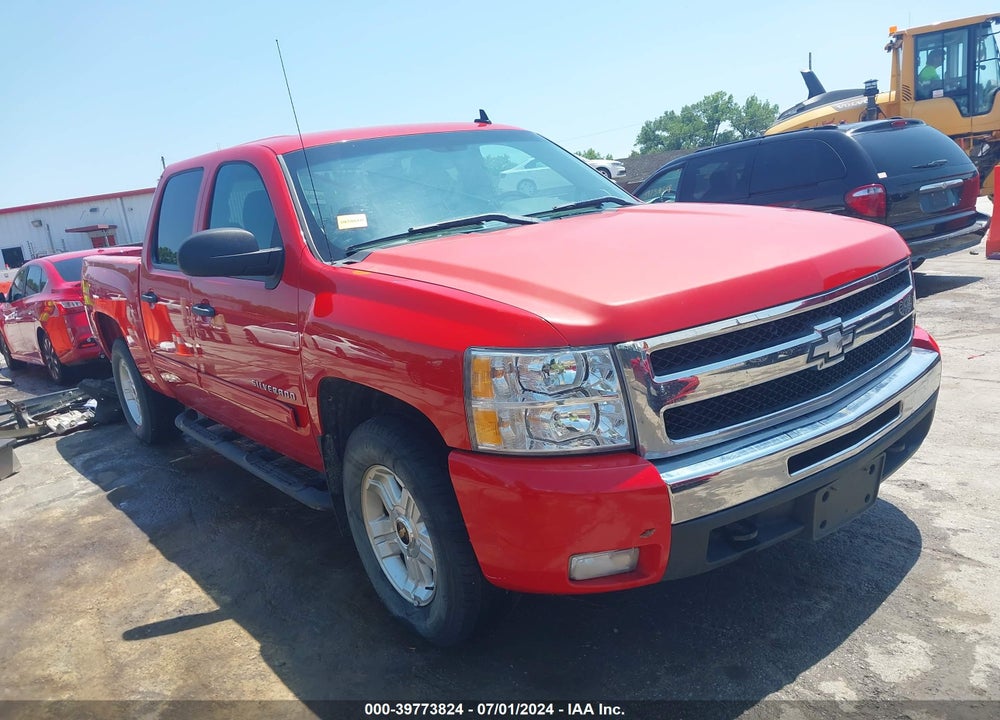 2011 CHEVROLET SILVERADO 1500 LT VIN: 3GCPKSE32BG254508