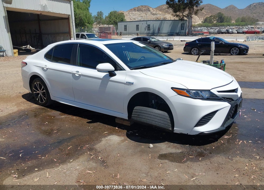 2020 TOYOTA CAMRY SE HYBRID VIN: 4T1J31AK6LU542178