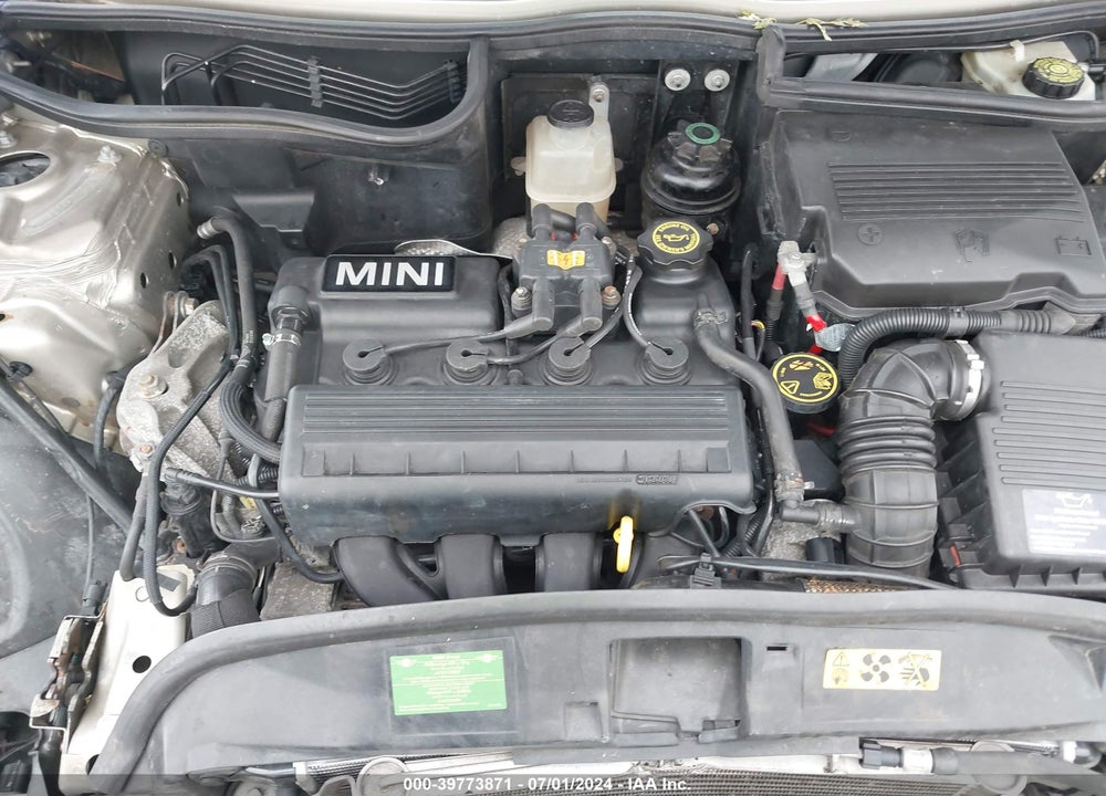 2008 MINI COOPER VIN: WMWRF335X8TG19455
