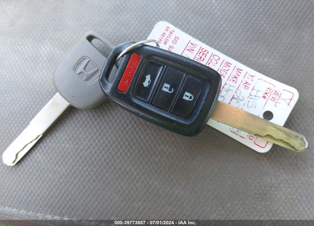 2015 HONDA CIVIC LX VIN: 19XFB2F51FE080380