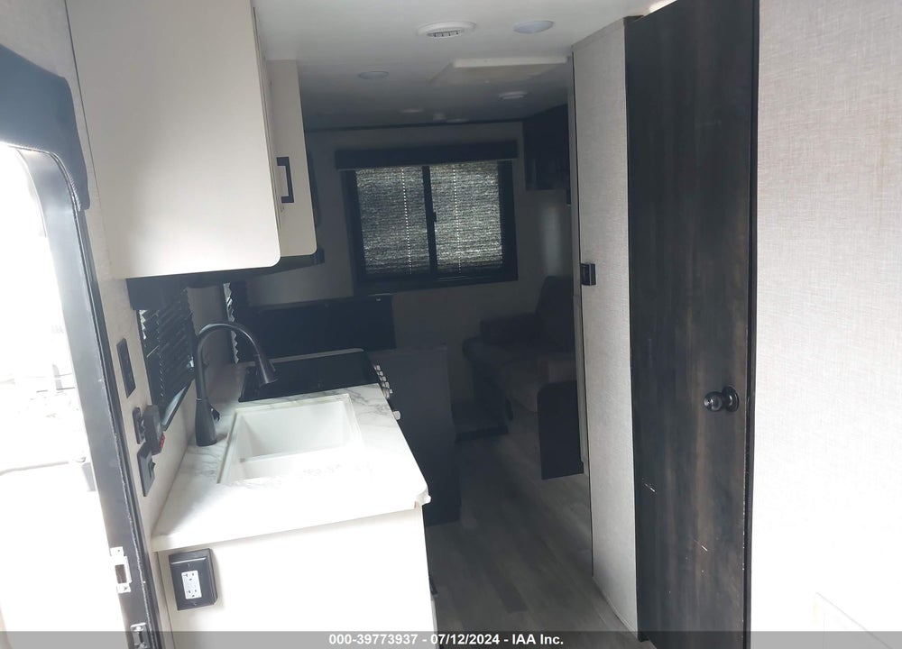 2022 JAYCO JAYFLIGHT 212QB VIN: 1UJBJ0BL3N17Z0988