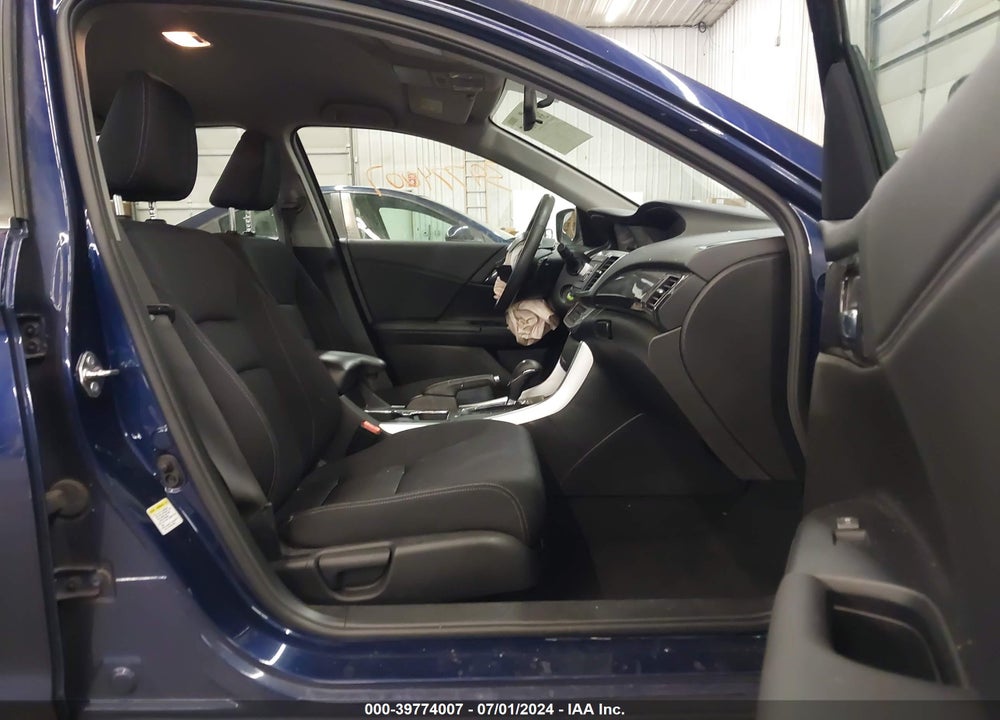 2015 HONDA ACCORD SPORT VIN: 1HGCR2F51FA094332