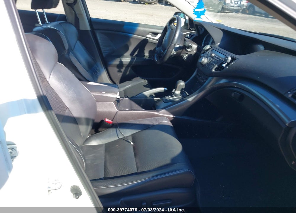 2013 ACURA TSX 2.4 VIN: JH4CU2F68DC003014
