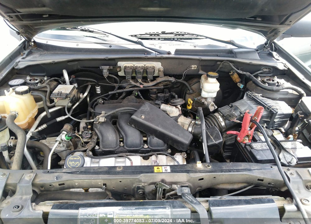 2005 FORD ESCAPE XLT VIN: 1FMYU93125KB10944